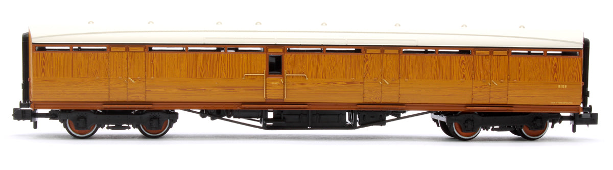 LNER Thompson Full Brake LNER Teak Effect E15E