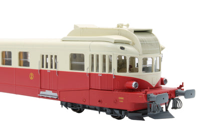 Pre-owned French Renault Railcar Class VH X-2119 ex-ETAT NÎMES, Red-Cream, hunting stones - DCC Fitted
