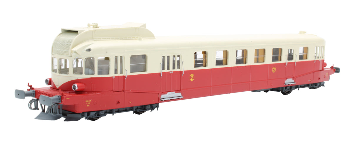 Pre-owned French Renault Railcar Class VH X-2119 ex-ETAT NÎMES, Red-Cream, hunting stones - DCC Fitted