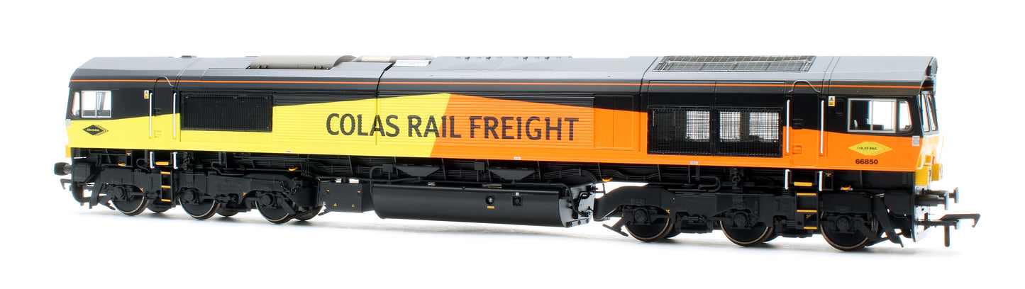 Class 66/8 66850 'David Maidment OBE' Colas Rail Freight Diesel Locomotive
