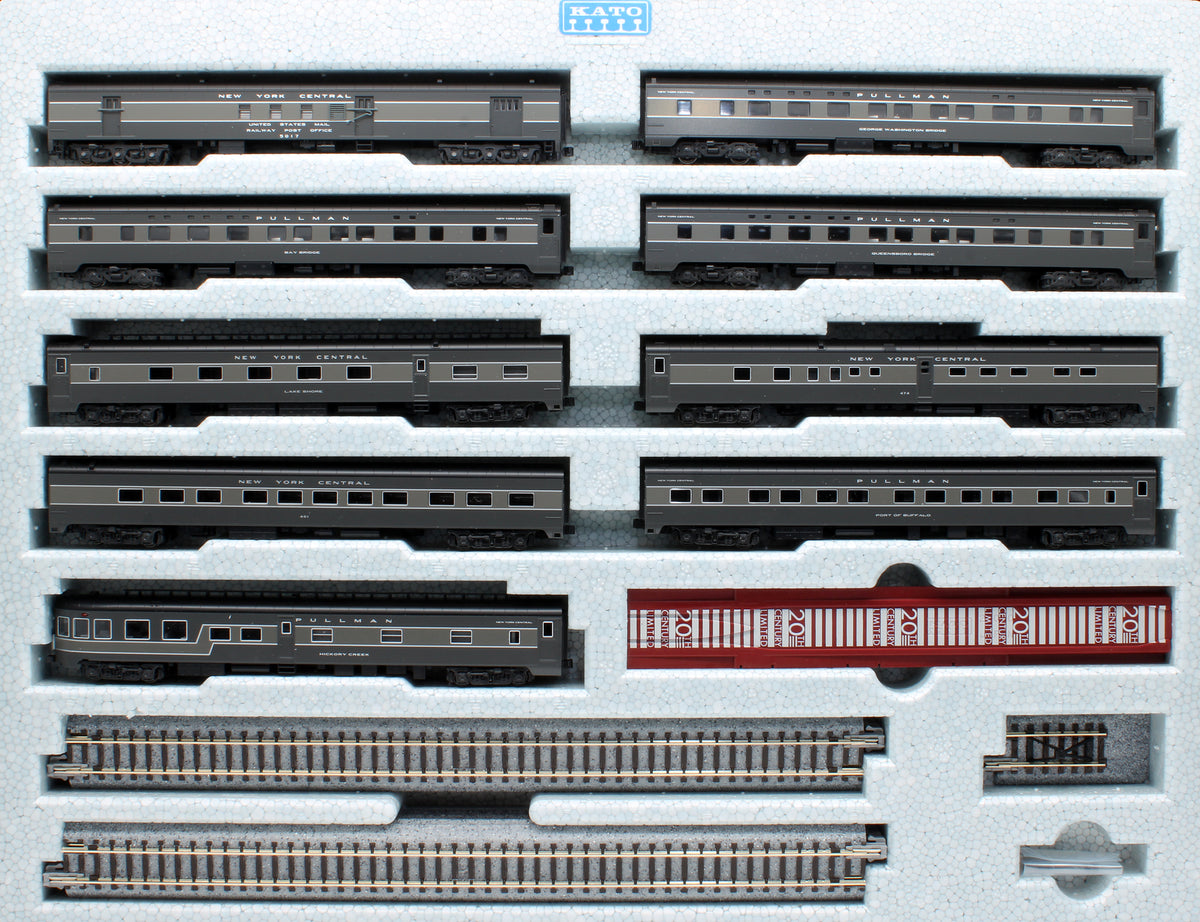 Pre-Owned New York Central 20th Century Limited 9 Car Set