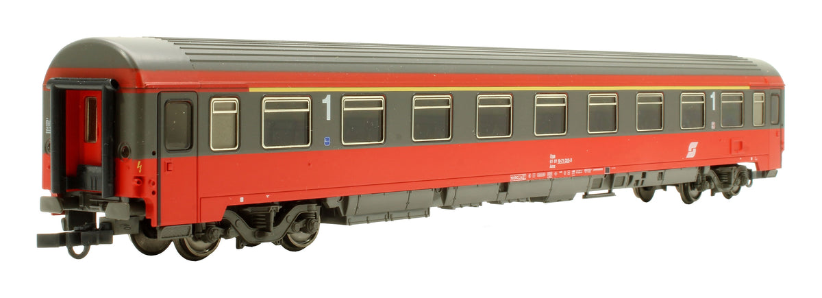 Pre-Owned 44665 DB '51 80 22-91 097-1' Coach