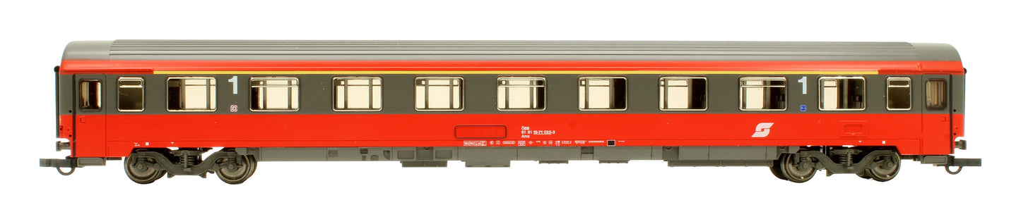 Pre-Owned 44665 DB '51 80 22-91 097-1' Coach
