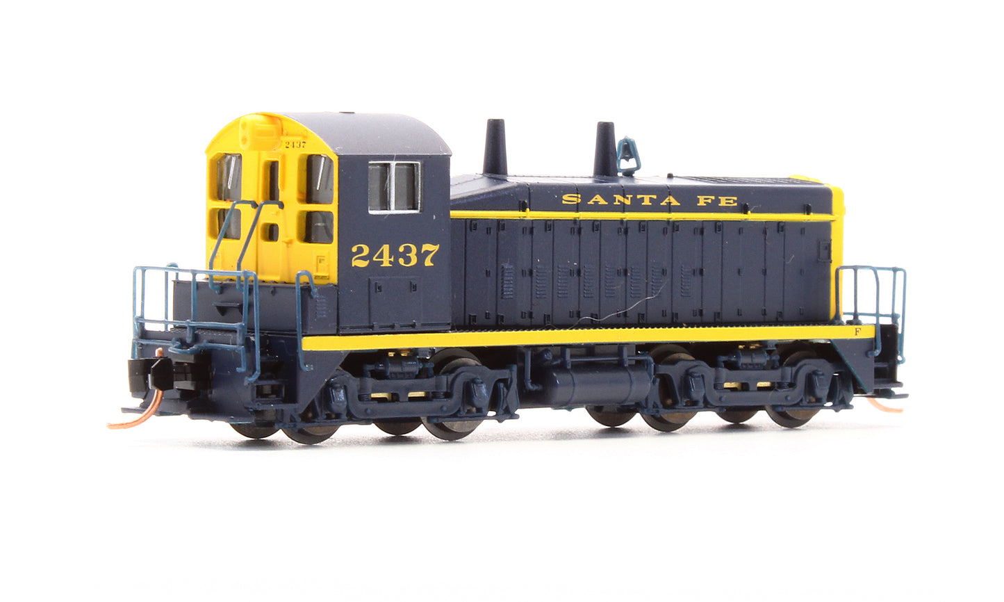 Pre-Owned 7502 SW9 / 1200 Diesel Locomotive AT&SF - Road #2437