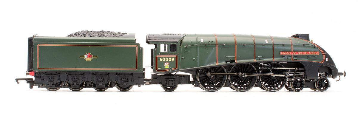 Pre-Owned R2302 BR 4-6-2 Class A4 'Union Of South Africa' 60009 Steam Locomotive