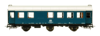 Pre-Owned 66046 DB '977 0 001-5' Crane & Escort Wagon Set