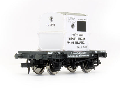 Pre-Owned Conflat With AF Container GWR 39354