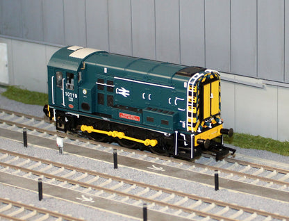 R30506 Class 10 BR Blue 10119 'Margaret Ethel-Thomas Alfred Naylor' Diesel Locomotive
