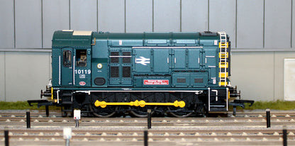 R30506 Class 10 BR Blue 10119 'Margaret Ethel-Thomas Alfred Naylor' Diesel Locomotive