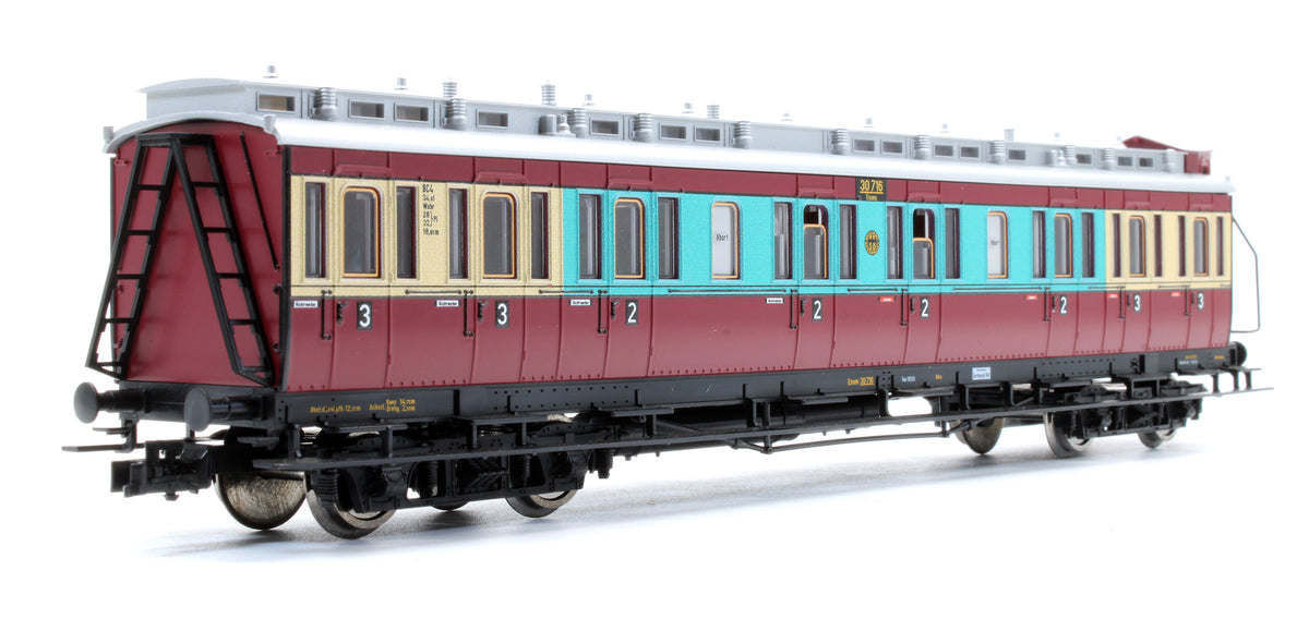 Pre-Owned BR78 Steam Locomotive with Compartment Coaches Ruhr Express/Rapid Transit - DCC Sound