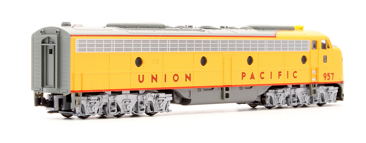 Pre-Owned 176-5317 E9A Diesel Locomotive Union Pacific - Road #957