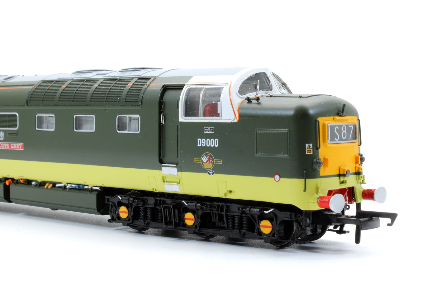 Pre-Owned ACC2790 Class 55 Deltic 'Royal Scots Grey' D9000 BR Green/Cantrail (VXC) Diesel Locomotive (Limited Edition)