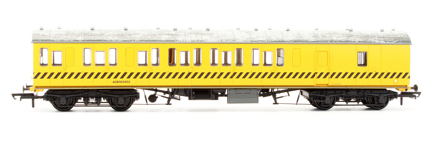 Pre-Owned BR Departmental Yellow Mk1 BS BTU Tools Van 'ADB963952' 57' Non-Gangway Coach
