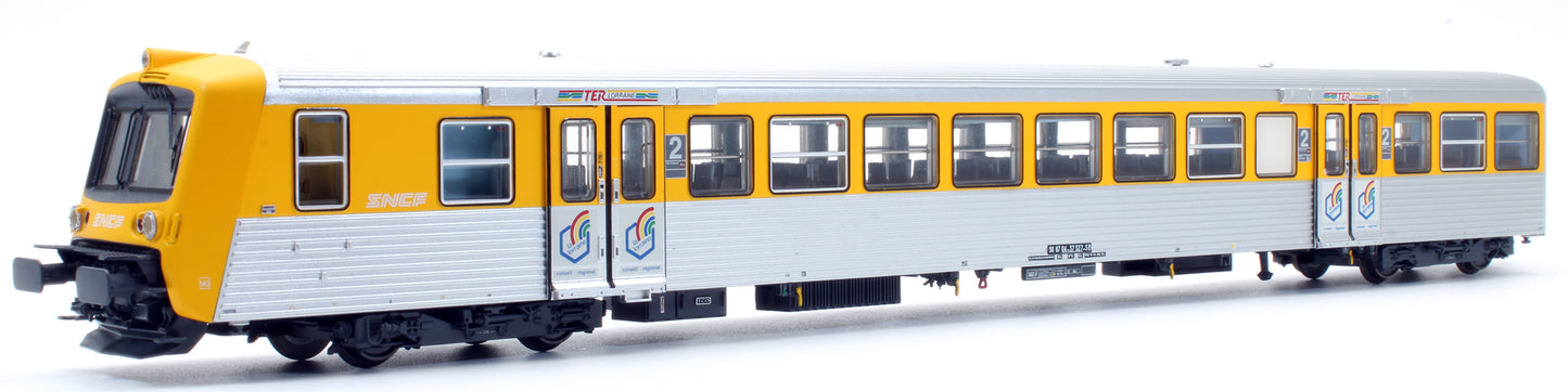 Pre-Owned SNCF Regional Push-Pull Yellow/Stainless Steel Coaches (Set of 3) - DCC Fitted