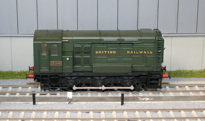 MR-507 Class 11 Shunter BR Green (WR Style Lettering) 15106 Diesel Locomotive - Weathered