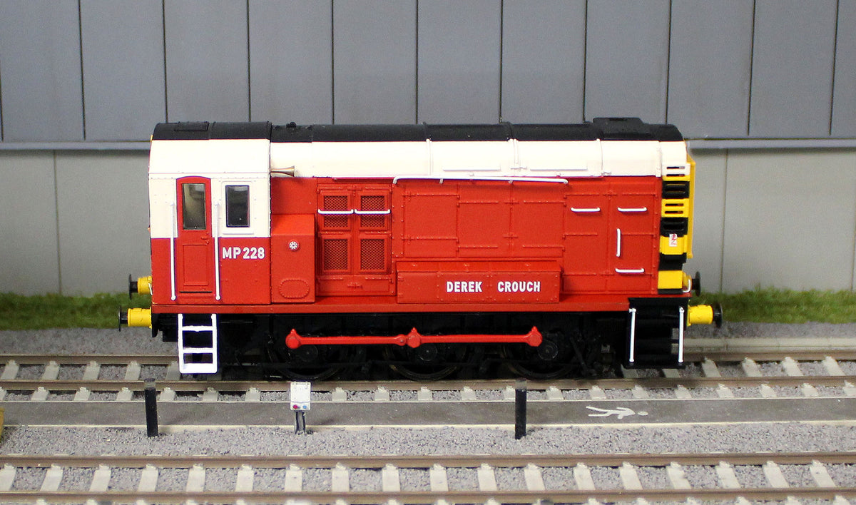 MR-514 Class 11 Shunter Derek Crouch Mining Co MP228 Diesel Locomotive