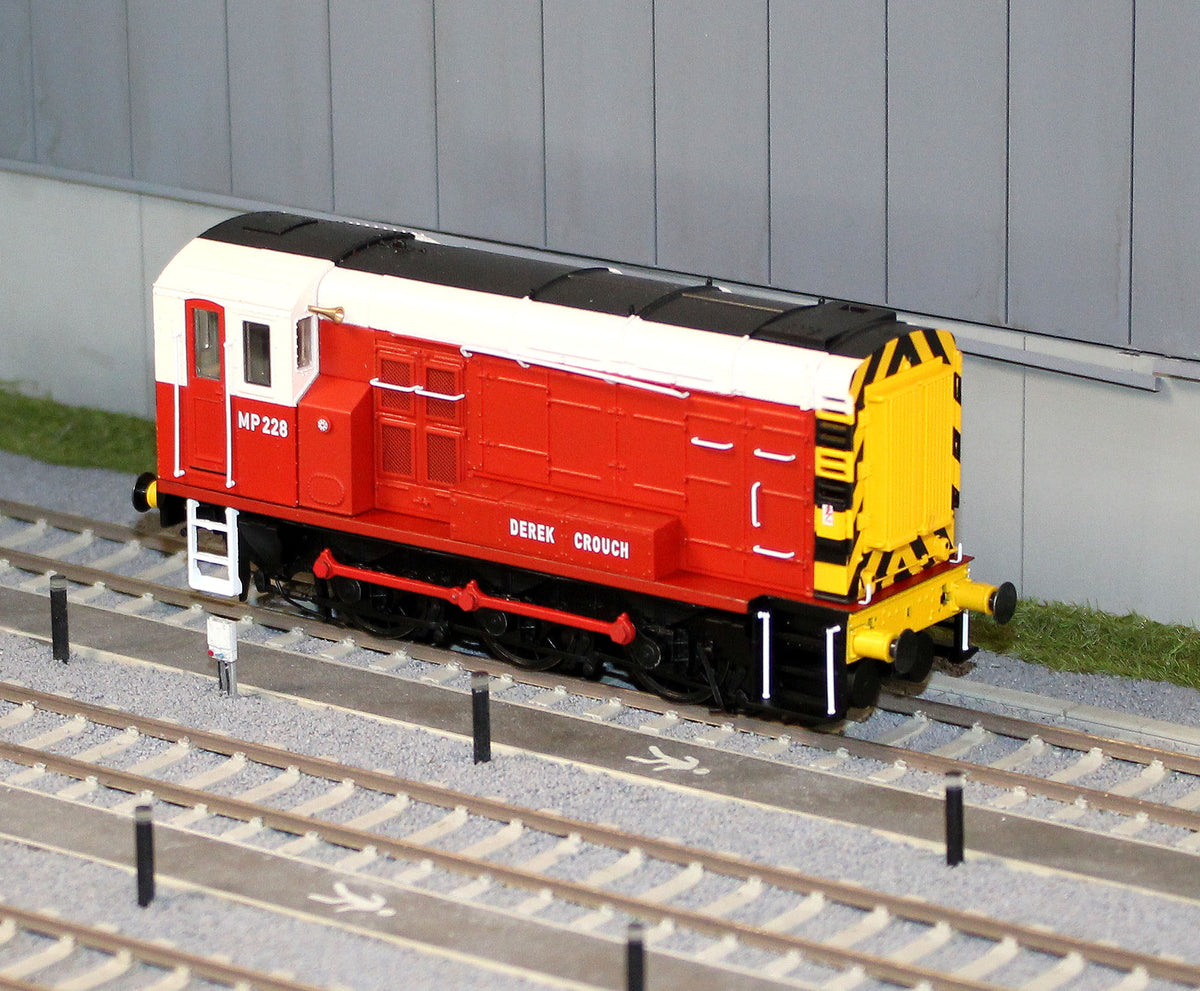 MR-514 Class 11 Shunter Derek Crouch Mining Co MP228 Diesel Locomotive