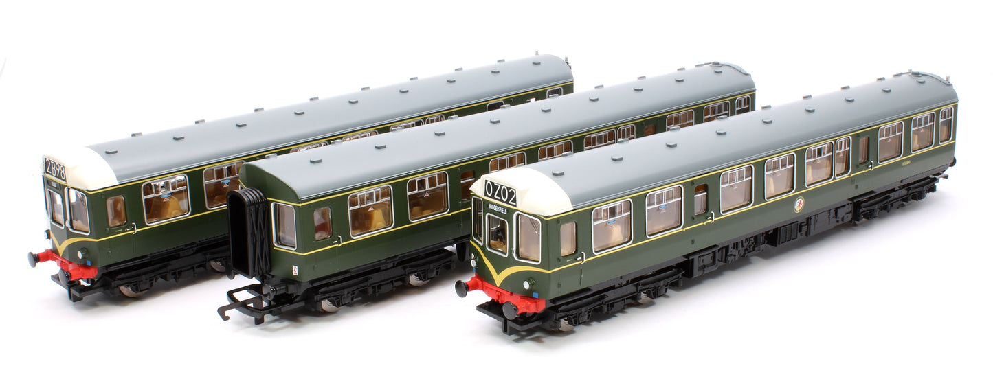 RailRoad Plus Class 110 3 Car DMU BR Green with Speed Whiskers Train Pack