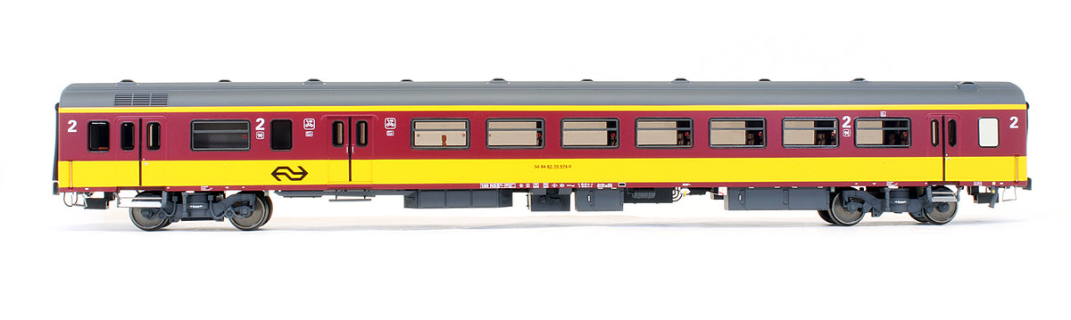 Pre-Owned NS Second Class Baggage Car B 50 84 82-70 974-0 Benelux