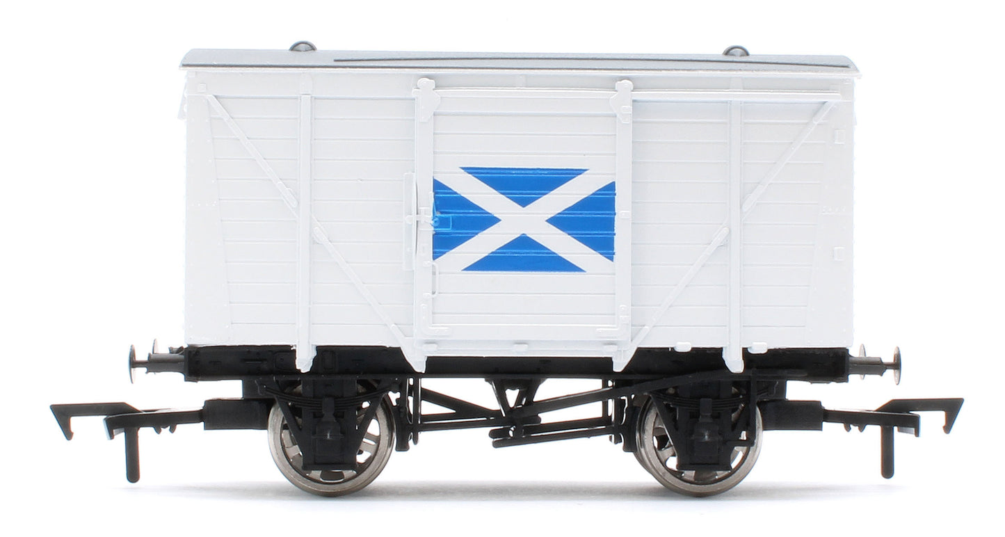 GM4410305 Vent Van Scottish Saltire Flag