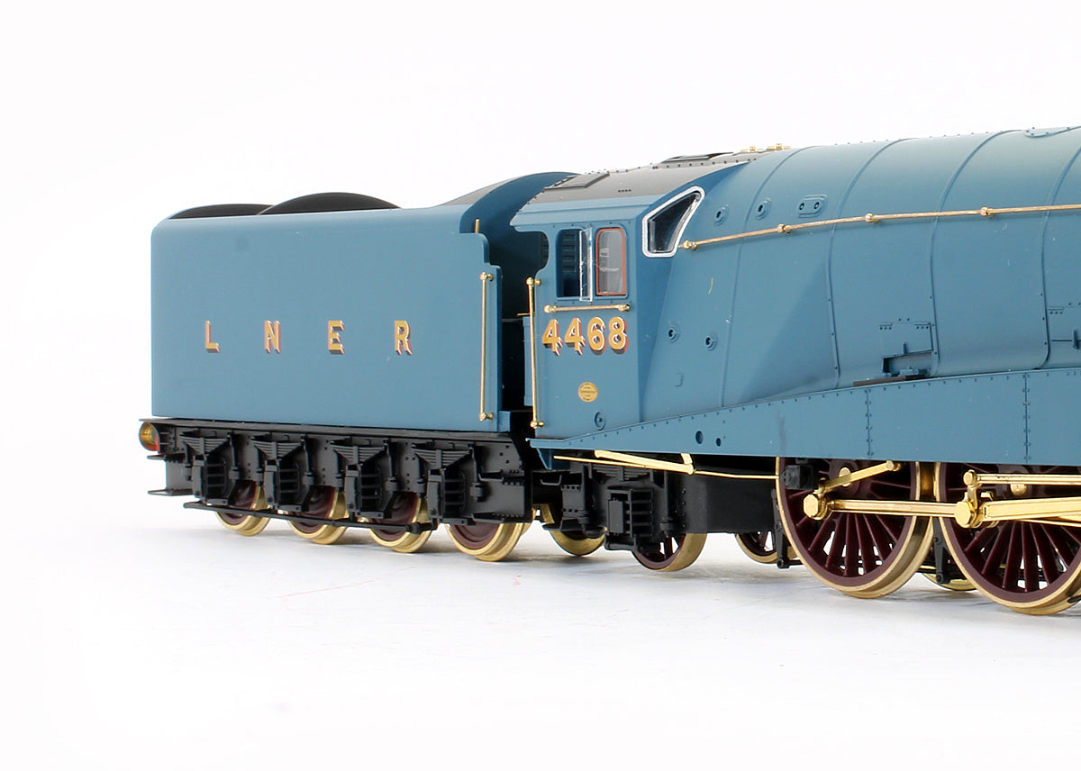 Pre-Owned LNER 4-6-2 Class A4 'Mallard' 4468 Steam Locomotive Limited Edition (Gold Plated Parts)