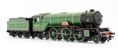 Pre-Owned V2 4806 'The Green Howard' LNER Darlington Green Stepped Tender Steam Locomotive
