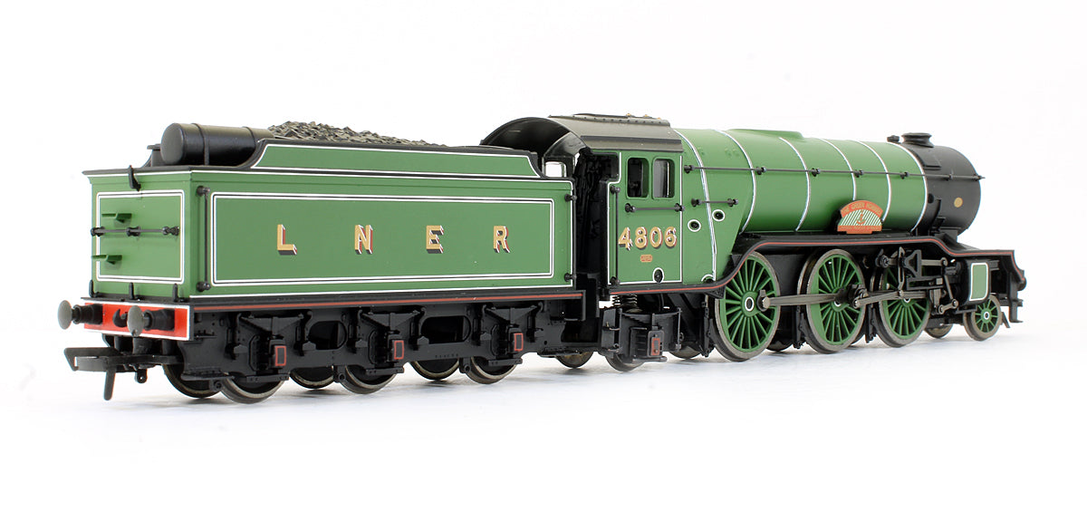 Pre-Owned V2 4806 'The Green Howard' LNER Darlington Green Stepped Tender Steam Locomotive