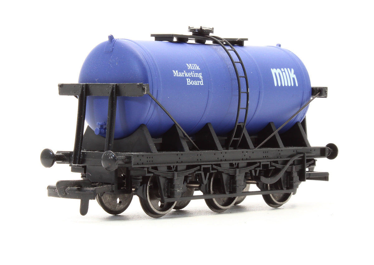 Pre-Owned MMB Milk 6 Wheel Tanker