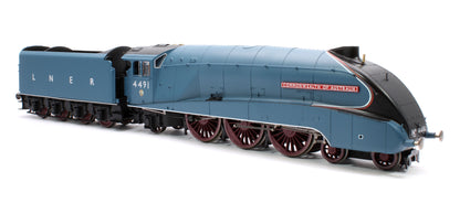 Class A4 4-6-2 4491 'Commonwealth Of Australia' LNER Garter Blue Steam Locomotive