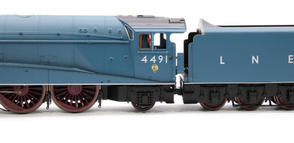 Class A4 4-6-2 4491 'Commonwealth Of Australia' LNER Garter Blue Steam Locomotive