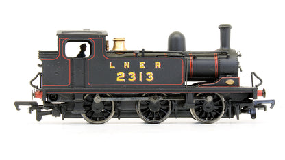 Pre-Owned LNER J72 '2313' LNER Lined Black Steam Locomotive
