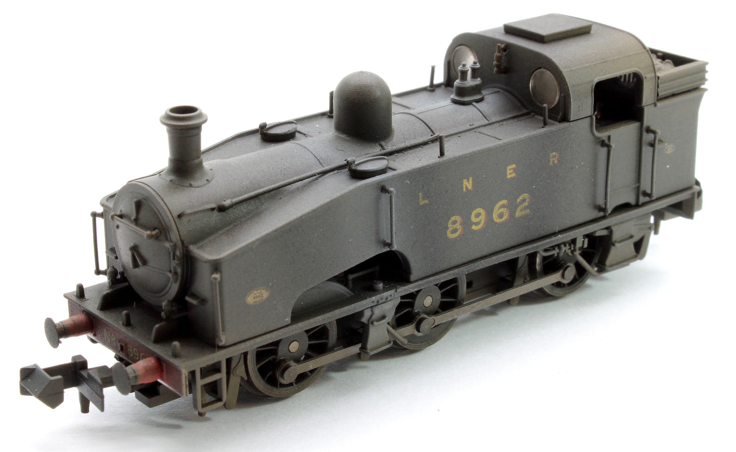 Custom Weathered Class J50 LNER Black (Unlined) 0-6-0 Tank Locomotive No.8962