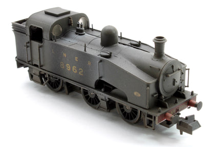 Custom Weathered Class J50 LNER Black (Unlined) 0-6-0 Tank Locomotive No.8962