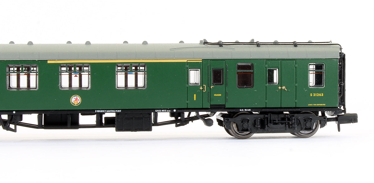 Pre-Owned MK1 BCK Brake Corridor Composite Coach BR Green (SR)