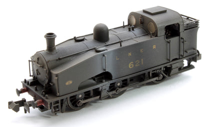 Custom Weathered Class J50 LNER Black (Unlined) 0-6-0 Tank Locomotive No.621