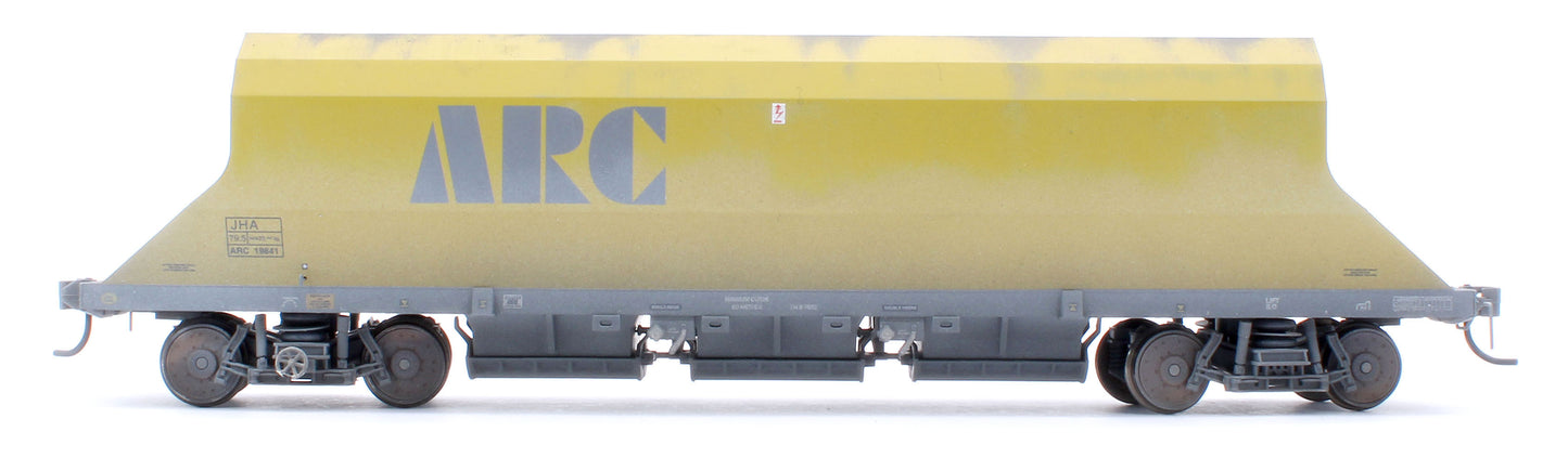 Custom Weathered P & D JHA (middle hopper) ARC Olive & Grey 19841