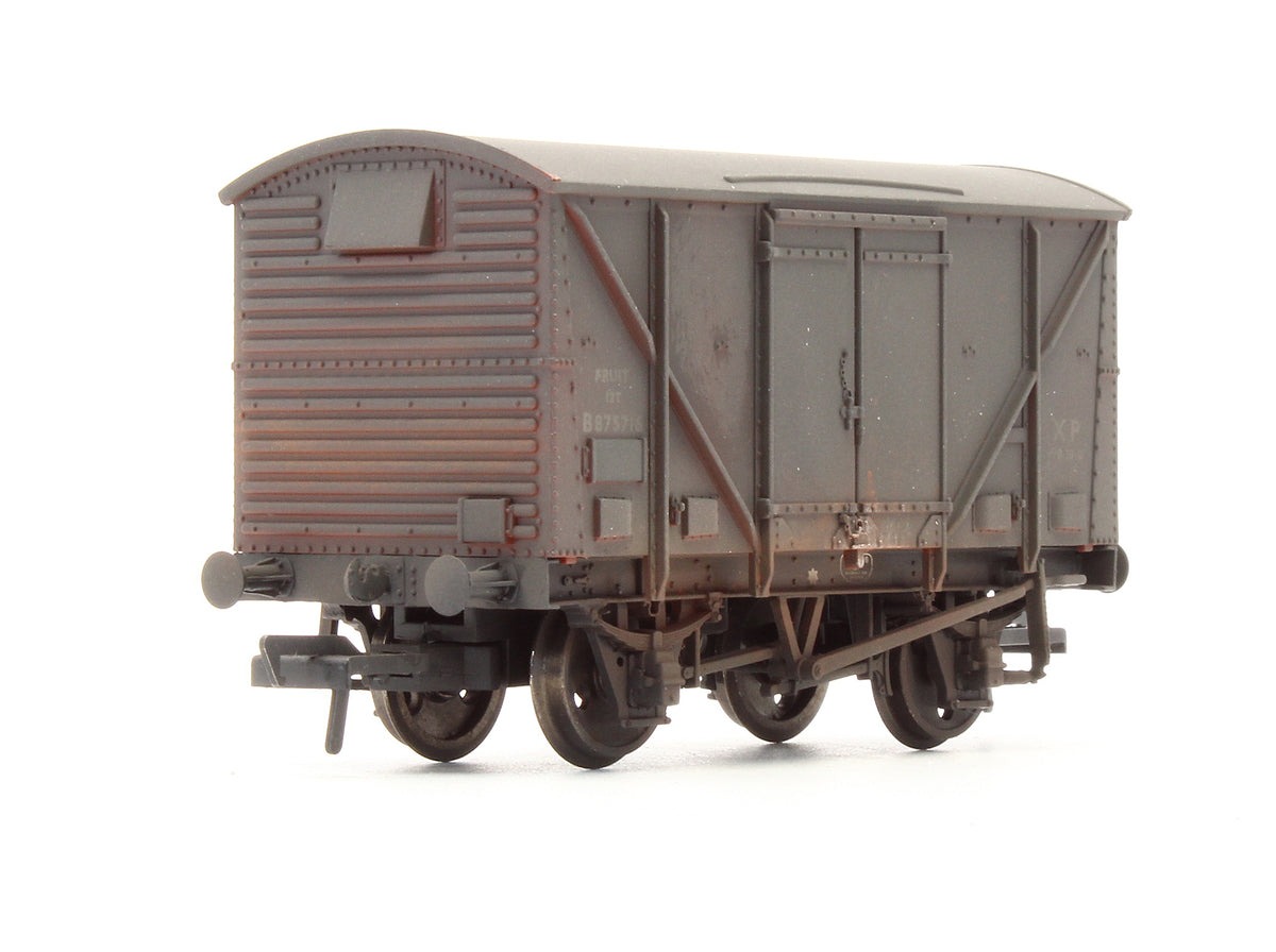 Pre-Owned 12 Ton BR Fruit Van Bauxite 'B875716' - Early - Custom Weathered