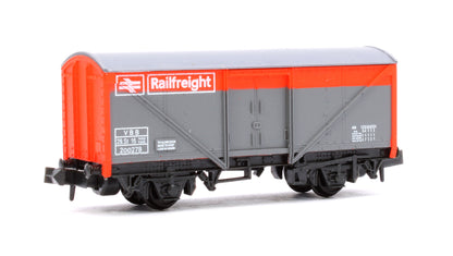 Railfreight Van, BR red/grey, 15ft Wheelbase