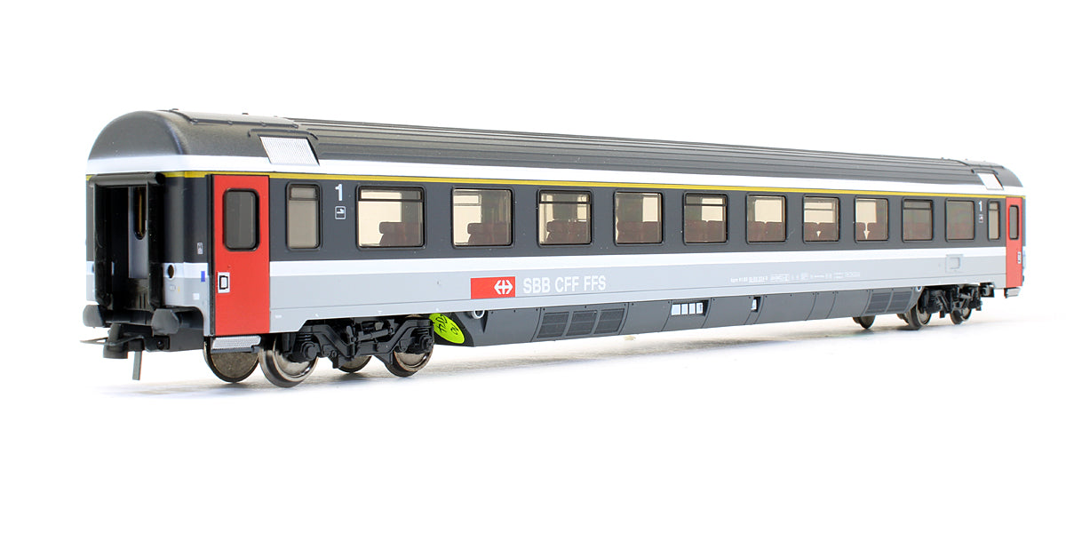 Pre-Owned SBB CFF FFS 1st Class Passenger Car '61 85 10-90 224-9'