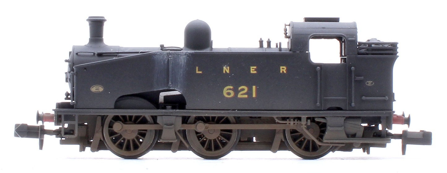 Custom Weathered Class J50 LNER Black (Unlined) 0-6-0 Tank Locomotive No.621
