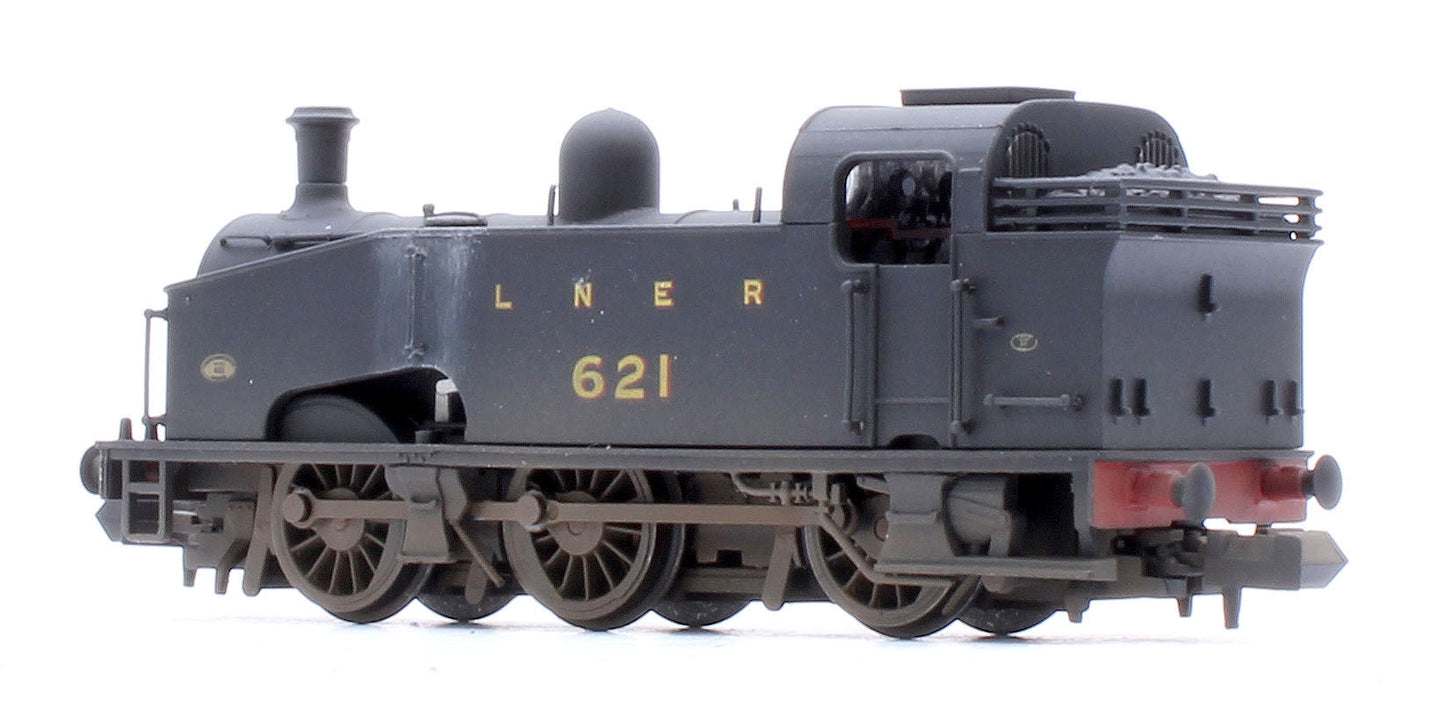 Custom Weathered Class J50 LNER Black (Unlined) 0-6-0 Tank Locomotive No.621