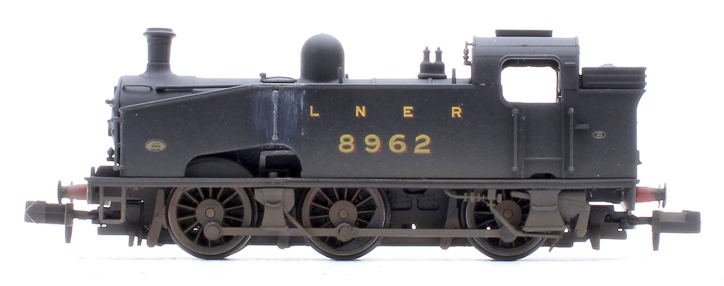 Custom Weathered Class J50 LNER Black (Unlined) 0-6-0 Tank Locomotive No.8962