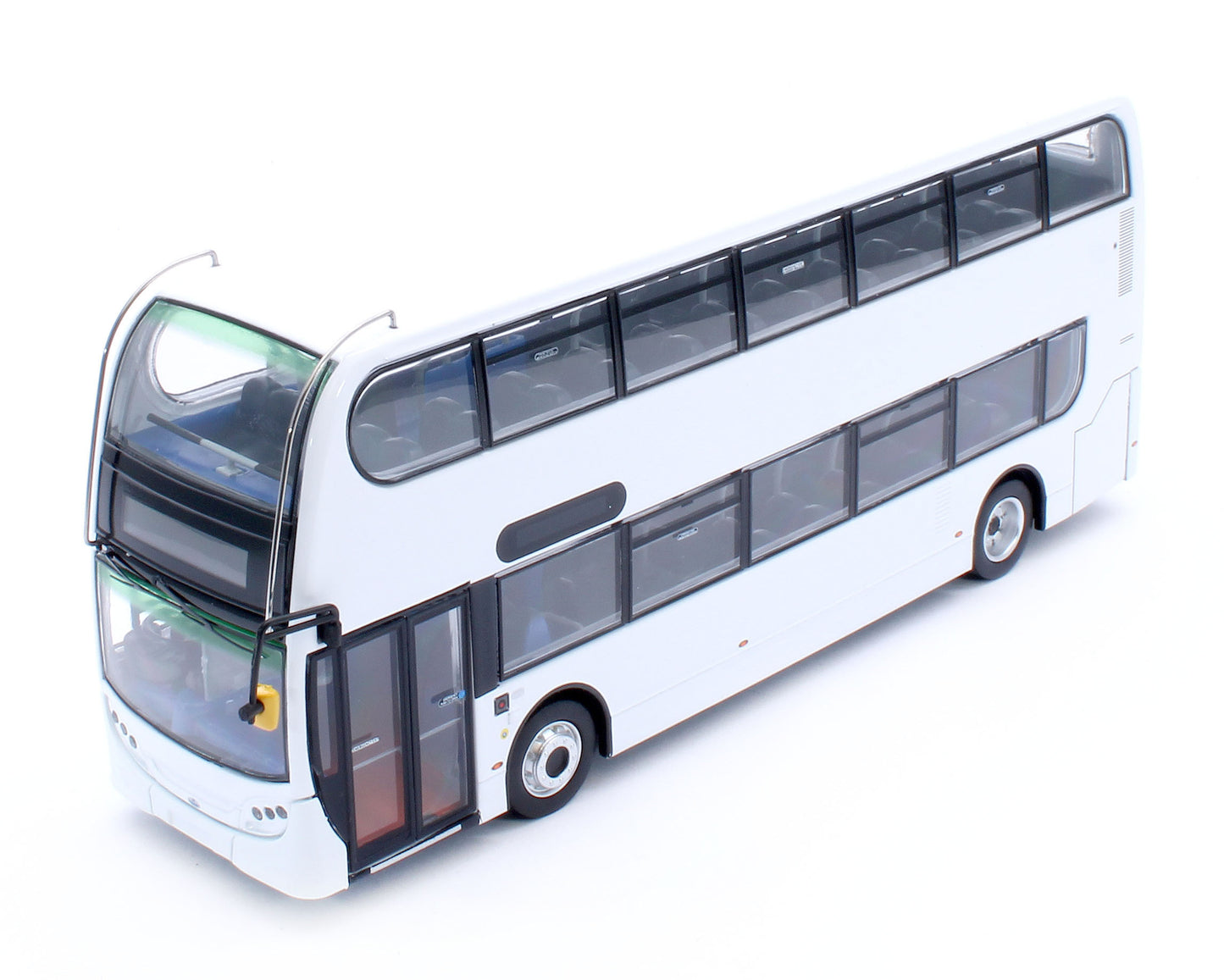 UKBUS0082A ADL Enviro400 Facelift Dealer White