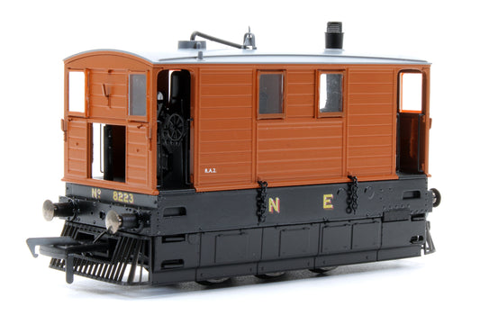 Pre-Owned J70 Locomotive With Skirts LNER Postwar No.8223