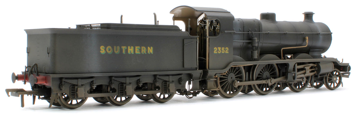 Bespoke Weathered S4102-07 LB&SCR K Class 2-6-0 Southern Bulleid War Time Black No.2352 Steam Locomotive