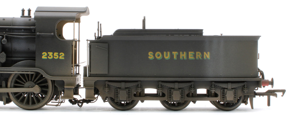 Bespoke Weathered S4102-07 LB&SCR K Class 2-6-0 Southern Bulleid War Time Black No.2352 Steam Locomotive