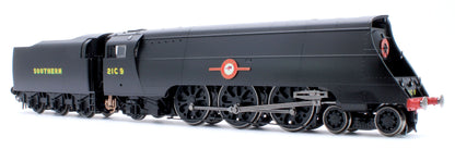 Pre-Owned R30455 SR Merchant Navy Class 4-6-2 No.21C9 'Shaw Savill' (WWII 80th Anniversary Collection) Steam Locomotive
