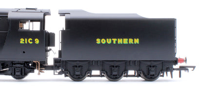 Pre-Owned R30455 SR Merchant Navy Class 4-6-2 No.21C9 'Shaw Savill' (WWII 80th Anniversary Collection) Steam Locomotive