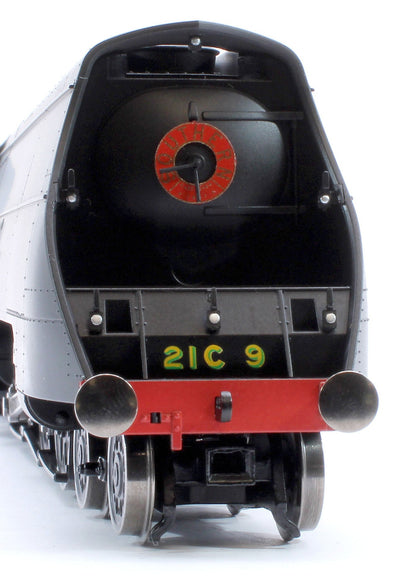 Pre-Owned R30455 SR Merchant Navy Class 4-6-2 No.21C9 'Shaw Savill' (WWII 80th Anniversary Collection) Steam Locomotive