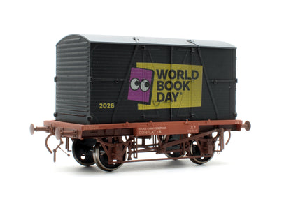 7F-037-021W Ventilated Van World Book Day - Weathering